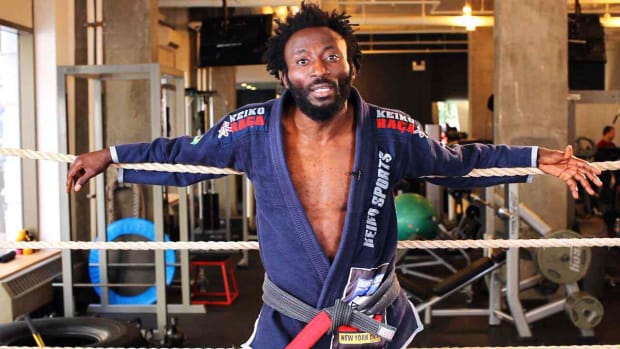 How To Do The Rear Naked Choke Howcast The Best How To Videos
