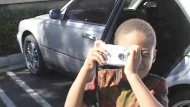 How To Make People Naked With Photoshop Howcast