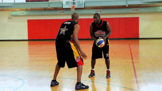 ZZZ. How to Play Basketball like Kobe Bryant Promo Image