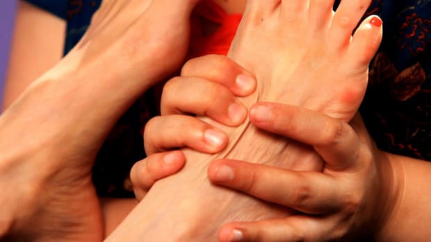 Y. How to Work the Top of the Foot with Reflexology Promo Image
