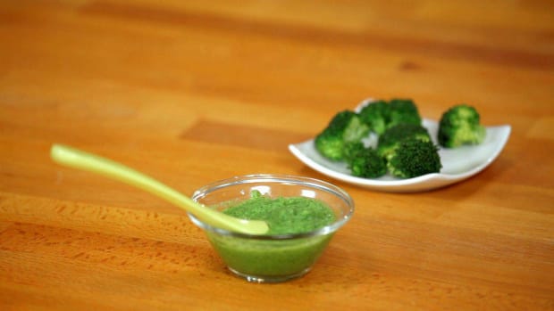 L. How to Make Broccoli Puree for Babies Promo Image