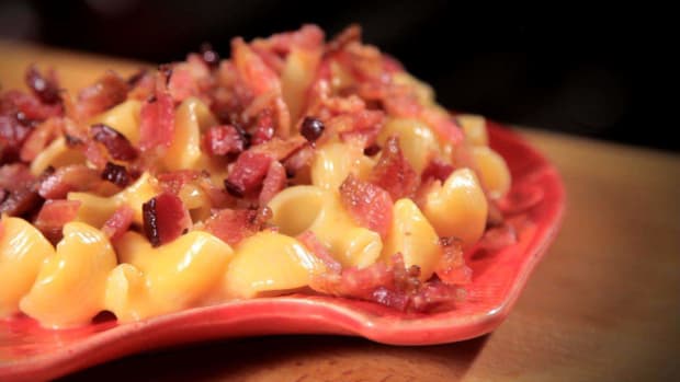 Q. How to Make Bacon Mac & Cheese Promo Image