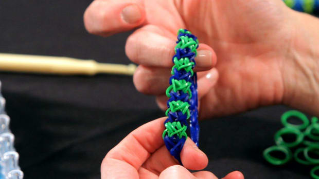 G. How to Make a Double X Rainbow Loom Bracelet Promo Image