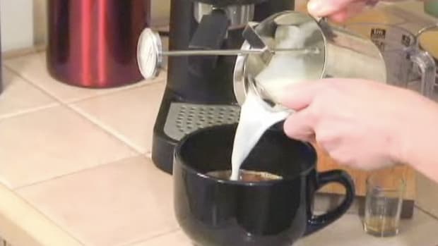 D. How to Make a Caffe Latte Promo Image