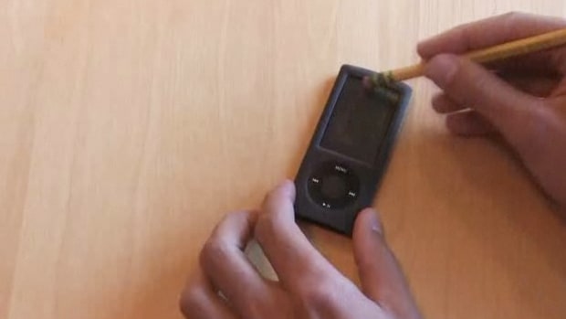 How to Use an IPod - Howcast