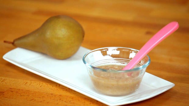 J. How to Make Pear Puree for Babies Promo Image