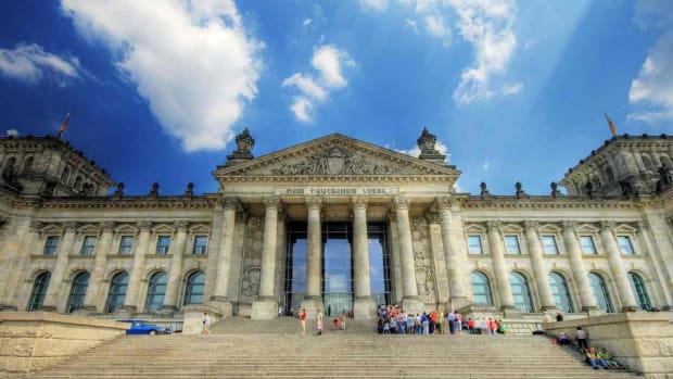 B. Top 7 Places to Visit in Berlin Promo Image