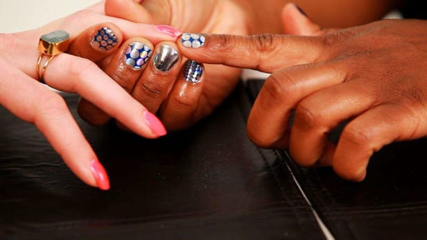How to Do Newspaper Print Nails - Howcast How to Do Newspaper Print Nails - Howcast