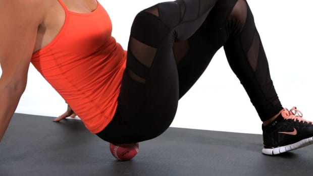 N. How to Foam Roll Your Piriformis Promo Image