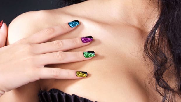 How to Do Newspaper Print Nails - Howcast How to Do Newspaper Print Nails - Howcast