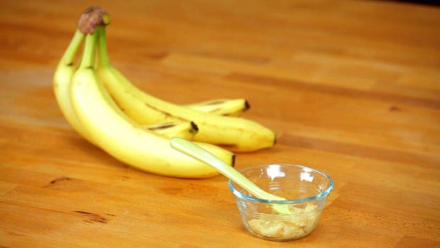 B. How to Make Banana Puree for Babies Promo Image