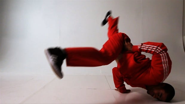 G. How to Do a One-Handed Windmill in Break Dancing Promo Image