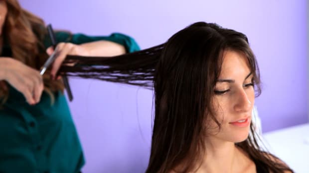 How to Shampoo & Condition Hair before a Haircut - Howcast How to Shampoo & Condition Hair before a Haircut - Howcast