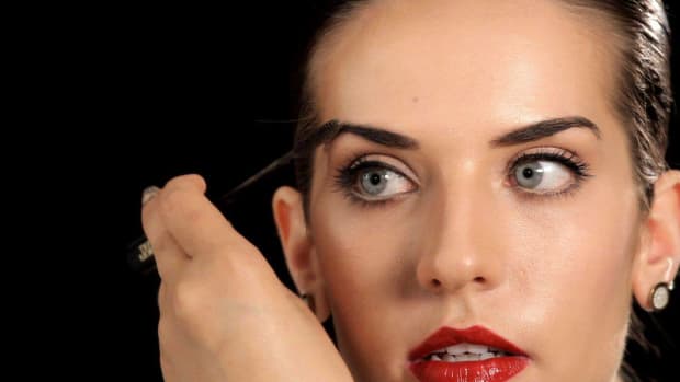 C. How to Get a Natural Makeup Look Promo Image