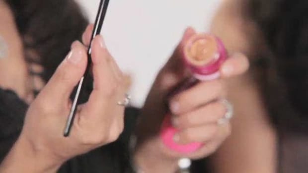 Z. How to Apply Concealer Promo Image