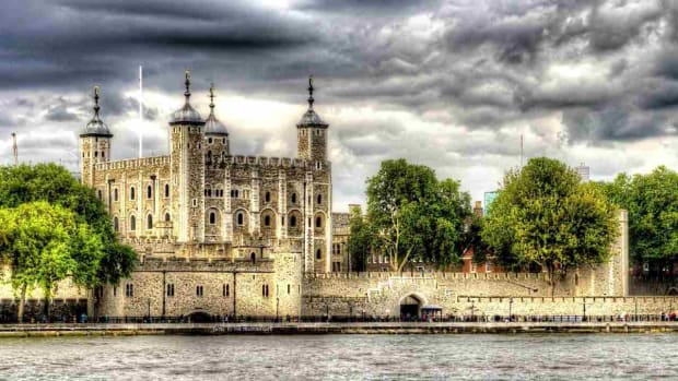H. Visiting the Tower of London Promo Image