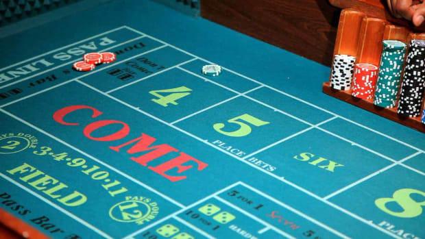 ZL. How to Play the 22 Inside Strategy in Craps Promo Image