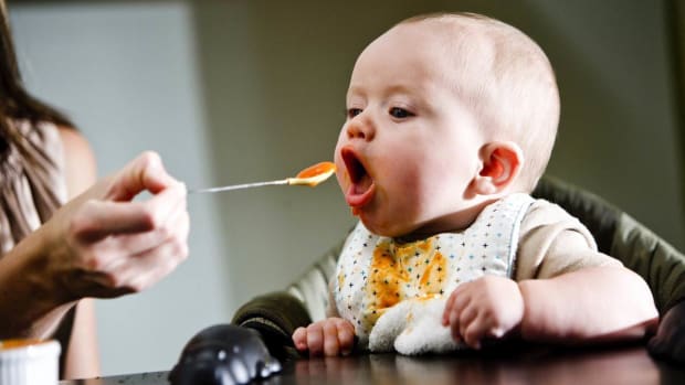 ZF. How & When to Introduce a Baby to Solid Food Promo Image