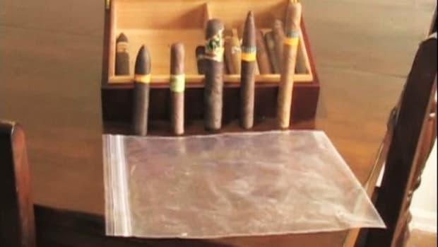 A. How to Buy a Cigar Travel Humidor Promo Image