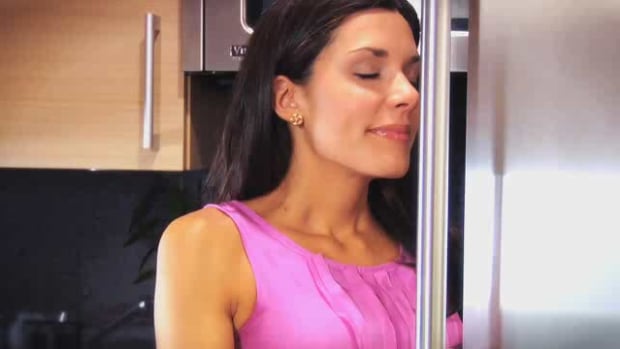 ZZM. Quick Tips: How to Eliminate Refrigerator Smells Promo Image