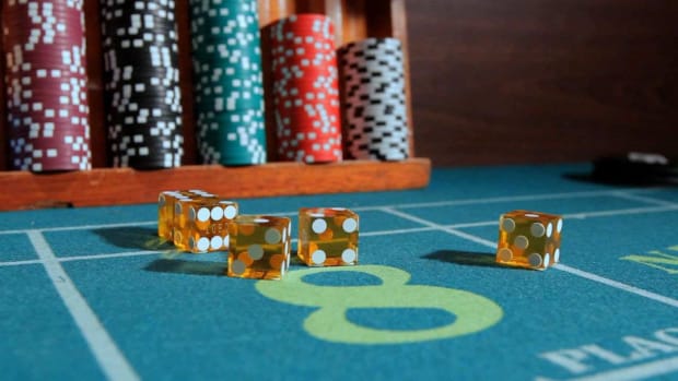 ZD. How to Make Place Bets in Craps Promo Image