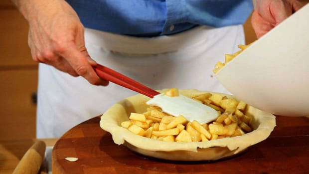 D. How to Fill Pie Crust for Apple Pie Promo Image