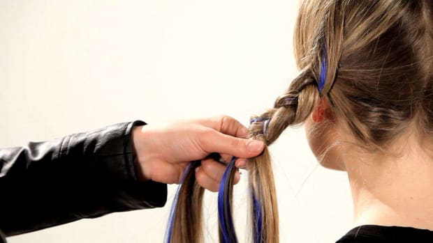 O. How to Braid In Neon Hair Extensions Promo Image
