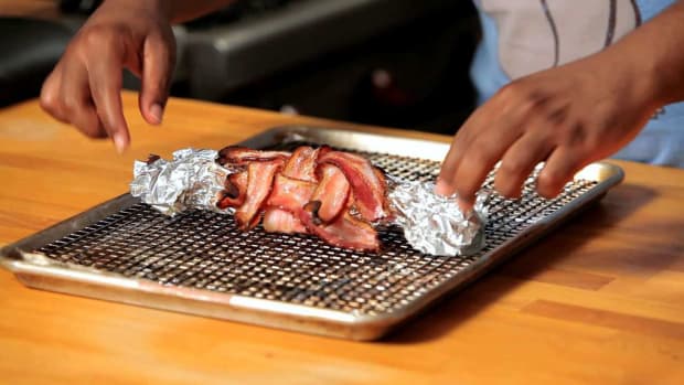 U. How to Make a Bacon Taco Shell Promo Image