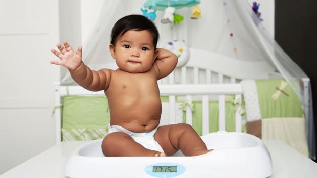 Z. Is Infant Weight Loss Normal? Promo Image