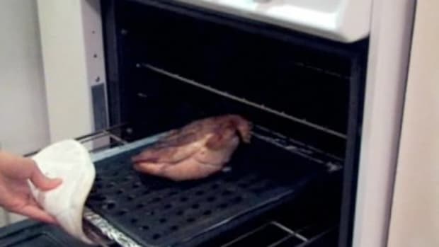 D. How to Cook a Turkey Breast in the Oven Promo Image