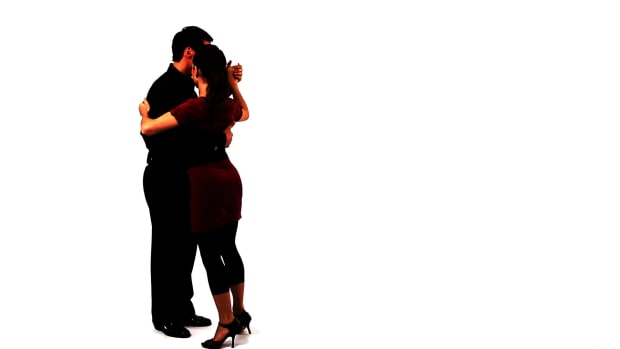 E. How to Do the Cambio de Peso for the Argentine Tango Promo Image