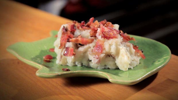 R. How to Make Bacon Mashed Potatoes Promo Image