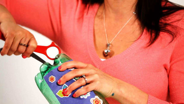 J. How to Cut & Decorate a Bass Made from a Soda Bottle Promo Image
