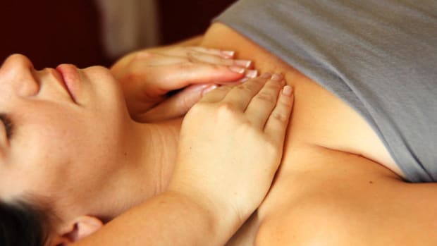 U. How to Deep Tissue Massage the Chest Promo Image