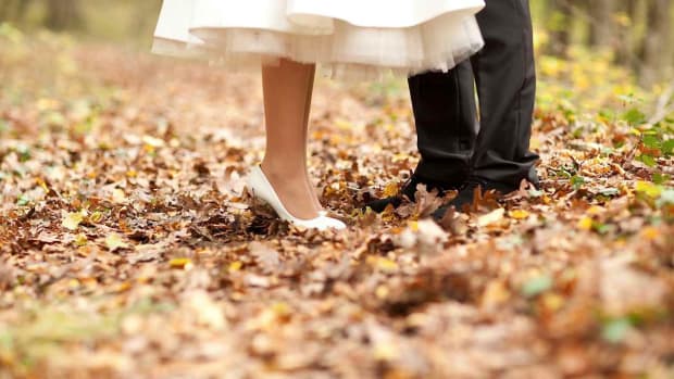 ZZZM. Benefits of a Fall Wedding Promo Image