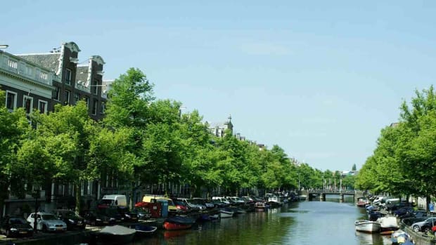 B. Top 4 Places to Visit in Amsterdam Promo Image