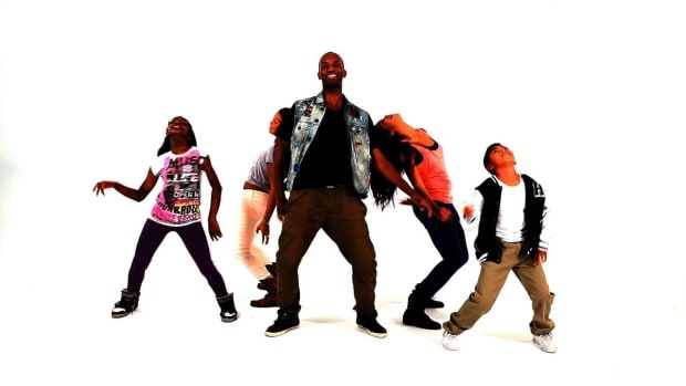 Hip Hop Dance Moves For Kids Free Video Lessons Howcast Hip Hop Dance Moves For Kids Free Video Lessons Howcast