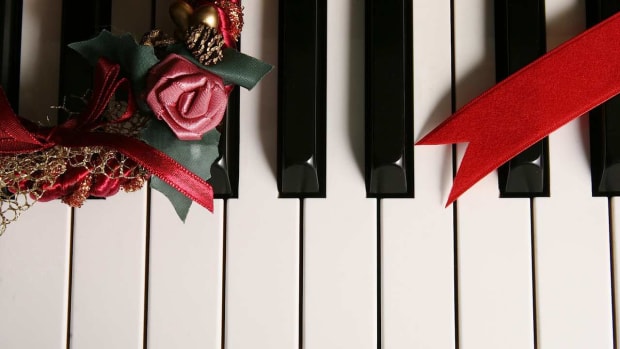 V. How to Play "The First Noel" on Piano Promo Image