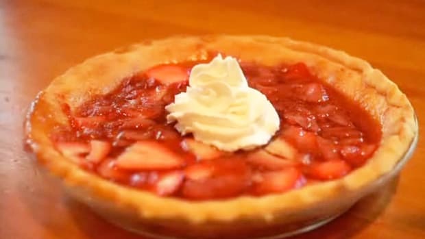 O. How to Make Strawberry Pie Promo Image