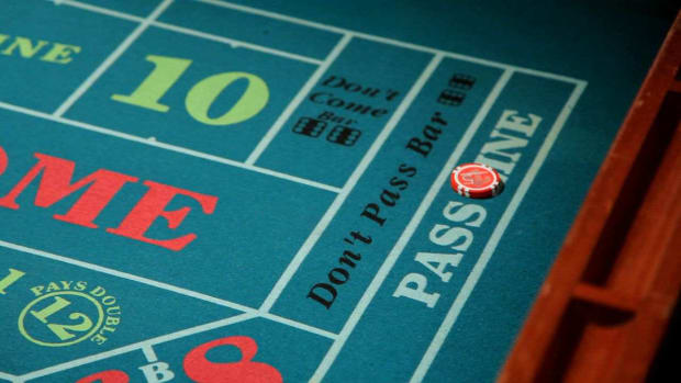 ZF. How to Make a Free Odds Bet in Craps Promo Image