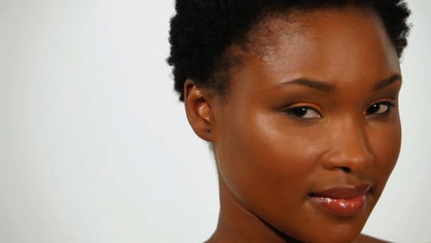 Y. How to Apply Bronze Makeup for Black Women Promo Image