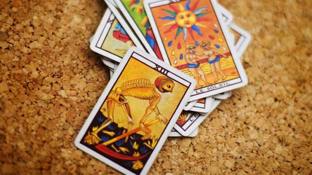 E. What Is Tarot Reading? Promo Image