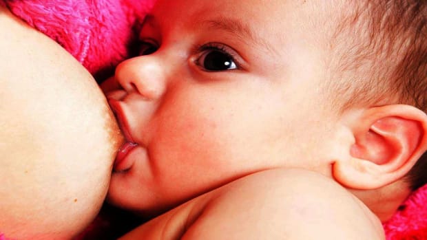 ZX. 3 Best Breastfeeding Tips Promo Image