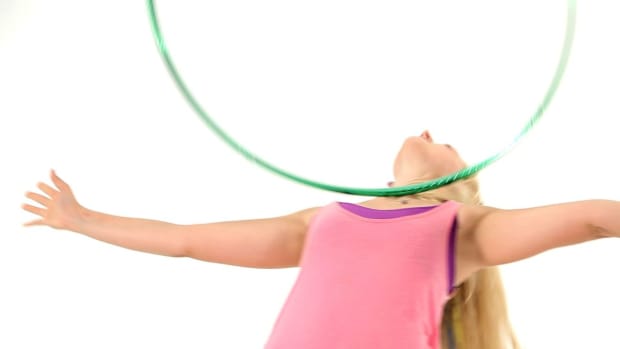 ZA. How to Do a Hula Hoop Across the Chest Roll Promo Image