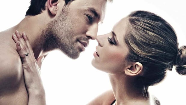 A how kissing guy when turn on to 21 Ways