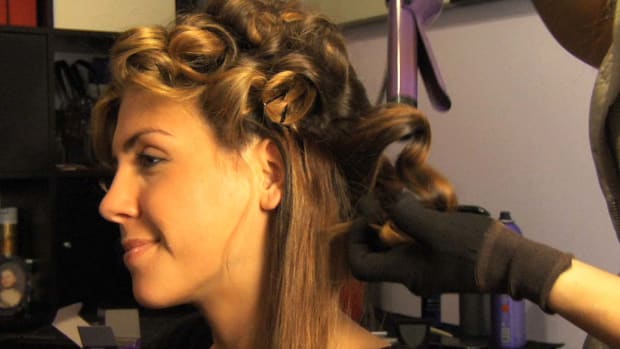 How To Crimp Your Hair Howcast