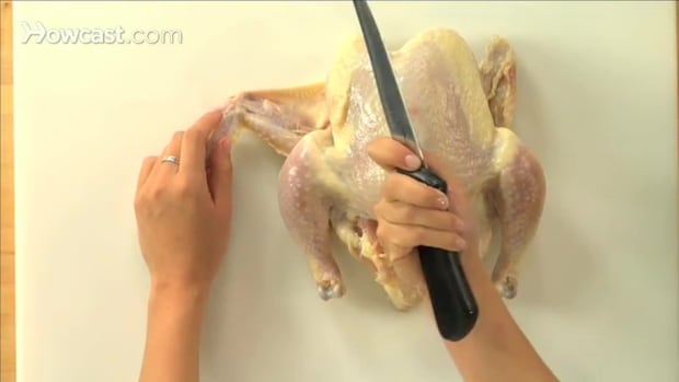 O. كيف تنزع العظم عن الدجاج Promo Image