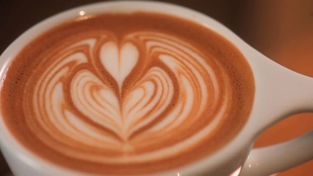 L. How to Add Layers to a Latte Art Tulip Promo Image