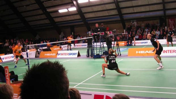 ZG. How to Do the Return-a-Smash Trick Shot in Badminton Promo Image