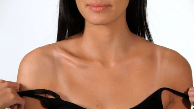 K. How to Spray Tan Your Body with an Airbrush Promo Image